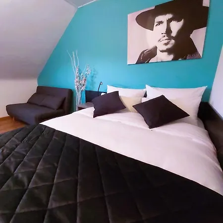 Mit Rheinblick Apartmán *